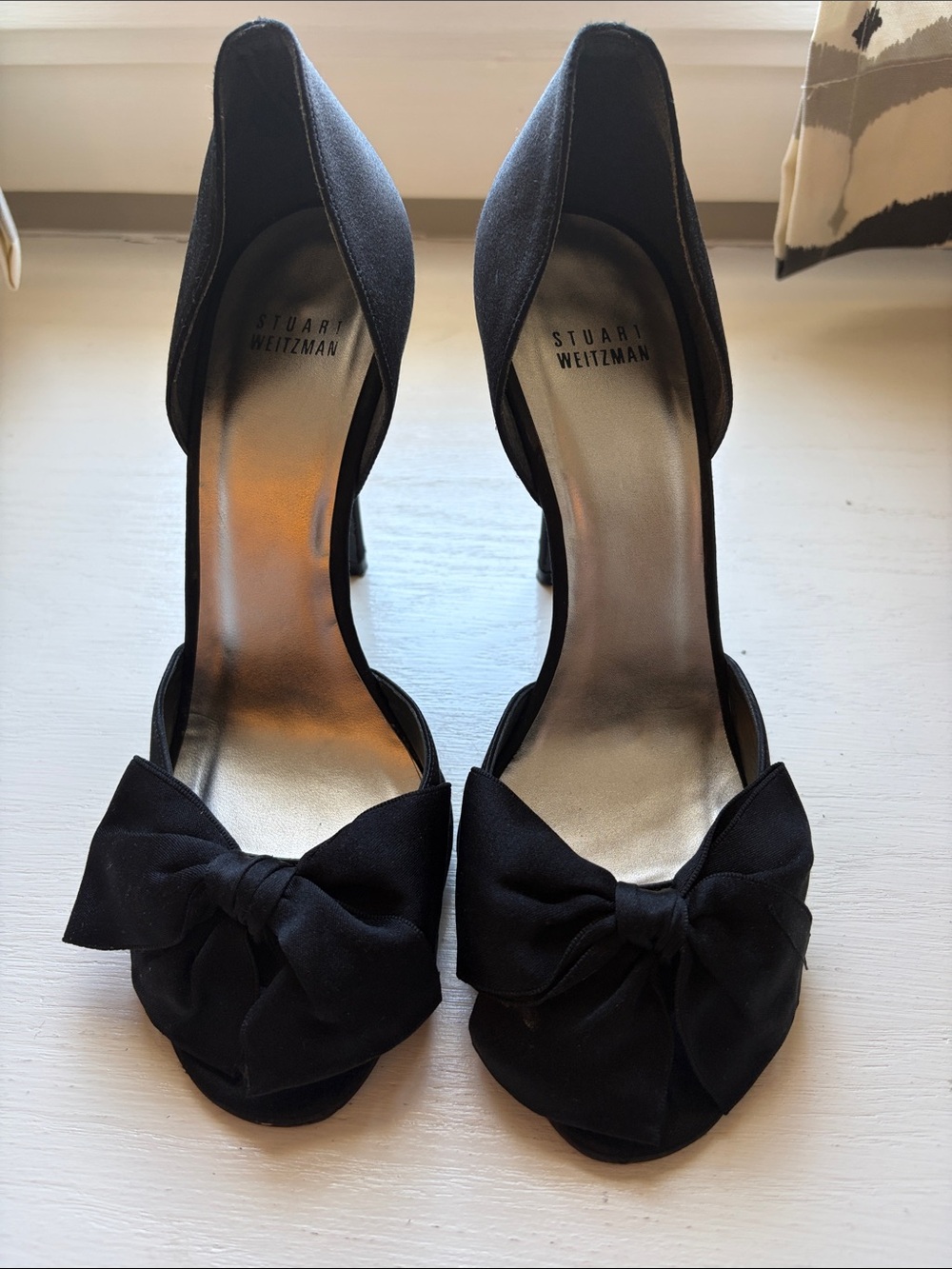 Stuart Weitzman D’Orsay Pumps size 9